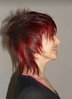 asymetryczne fryzury krótkie - uczesanie damskie zdjęcie numer 108B